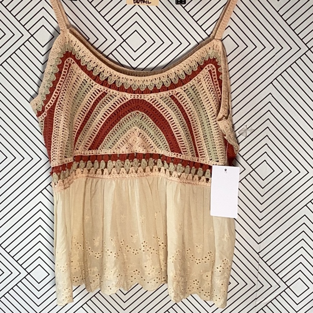 NWT CROCHET BEACH TOP W EYELET HEM DETAIL XL